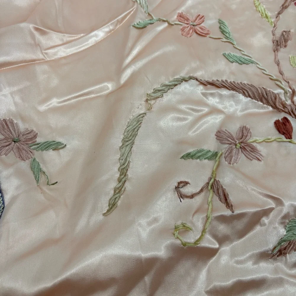 Twin Bedspread Vintage Peach Blue‎ Floral Scalloped Embroidered Cozy Cottagecore